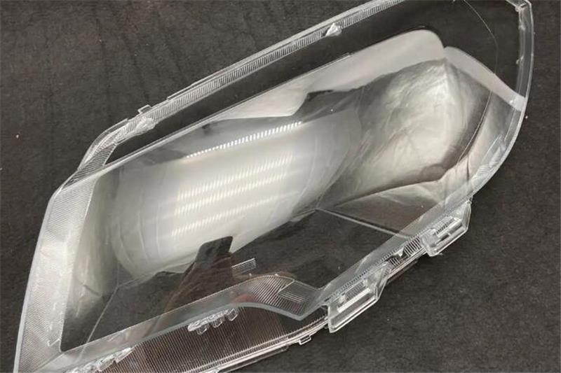 汽車車燈燈罩的主要材料是什么？